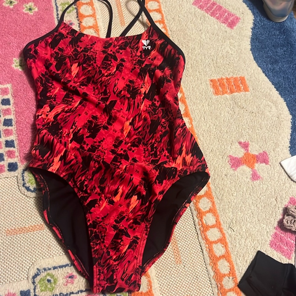 TYR swimsuit size 34